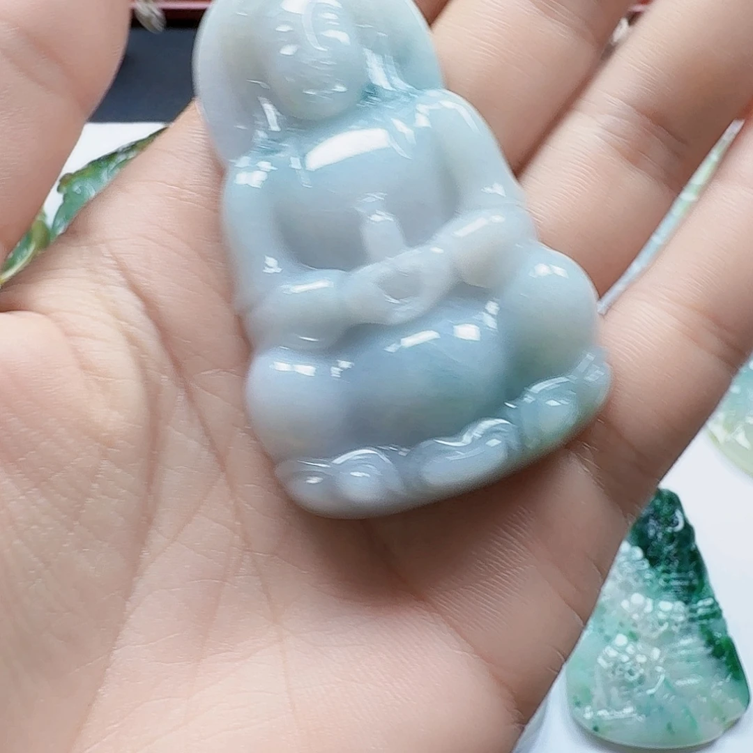 驰***姐翡翠未镶嵌颈饰天然翡翠直播闪购