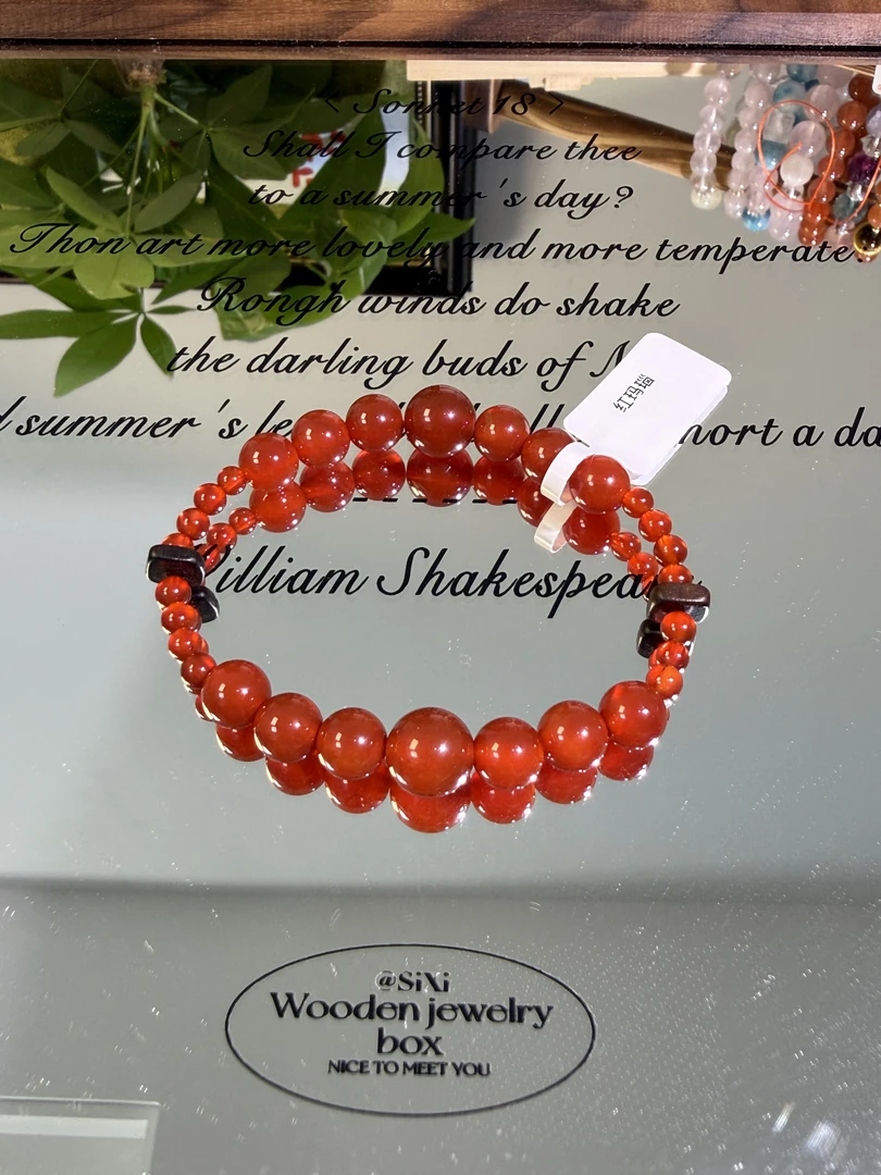 天然红玛瑙沉香手串