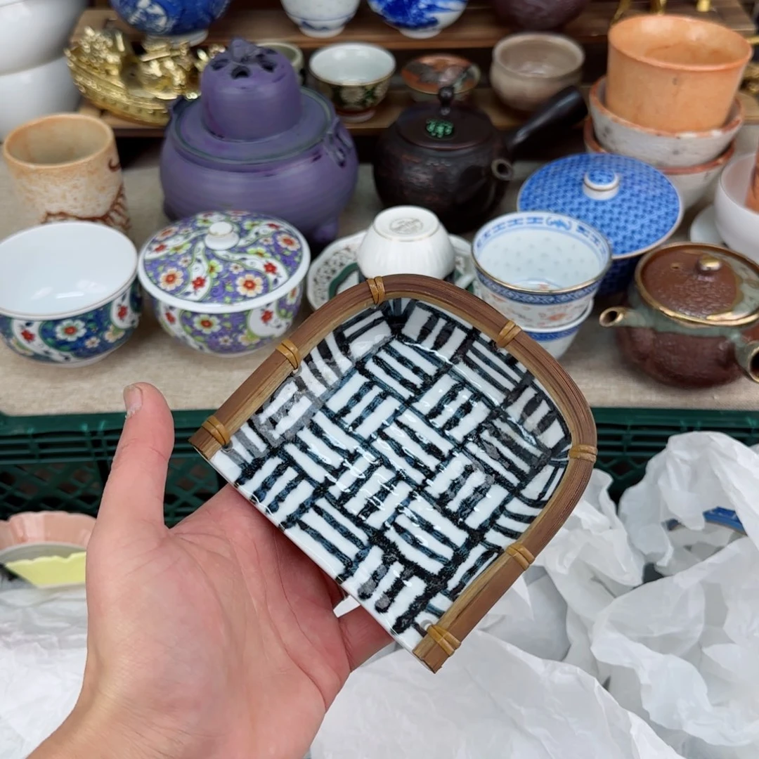 瓷片丁*哈哈哈哈哈哈哈哈