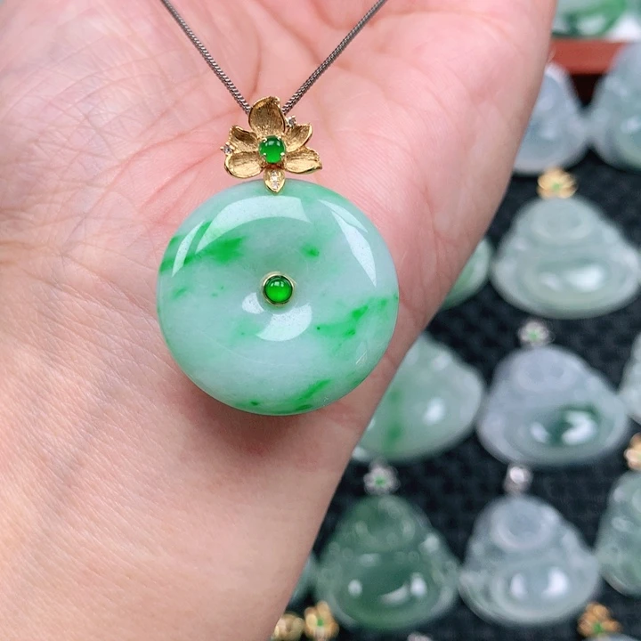 翡翠吊坠(不含链)18K金镶嵌