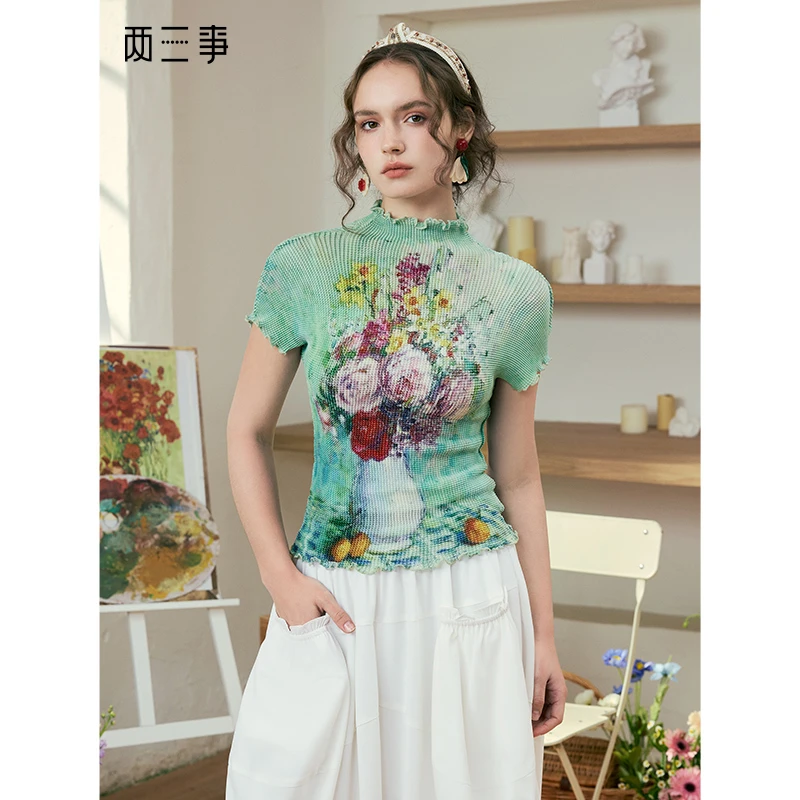 两三事液态绮香复古印花荷叶边半高领短袖t恤