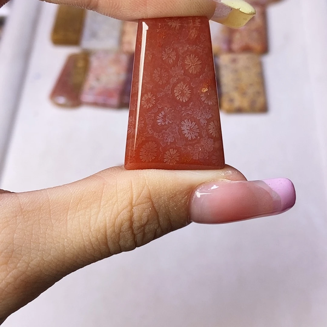 硅化玉颈饰合金焯*