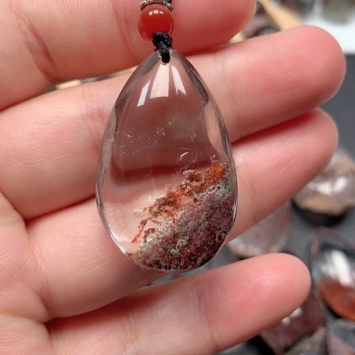 未镶嵌颈饰水晶?****?水晶