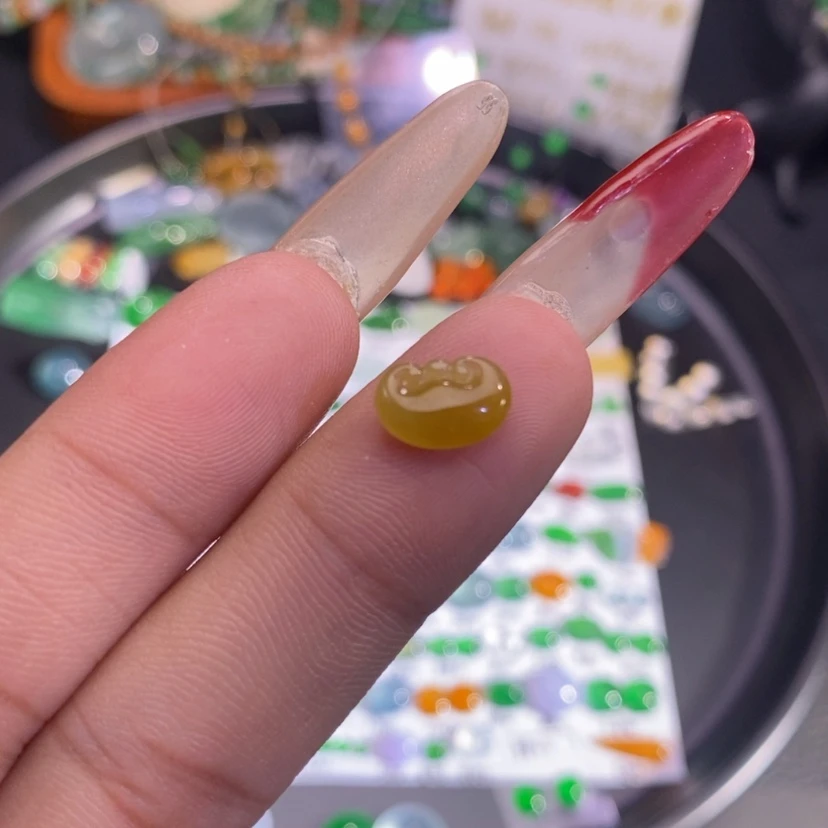 【闪购商品】翡翠挂件未镶嵌如意