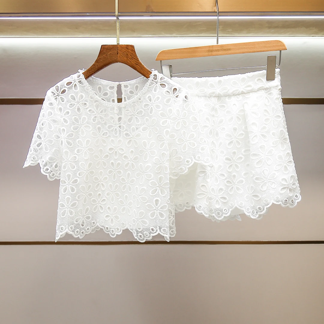 MIUMEM重工镂空刺绣蕾丝套装夏季新款波嬉风花边短袖上衣LA13639