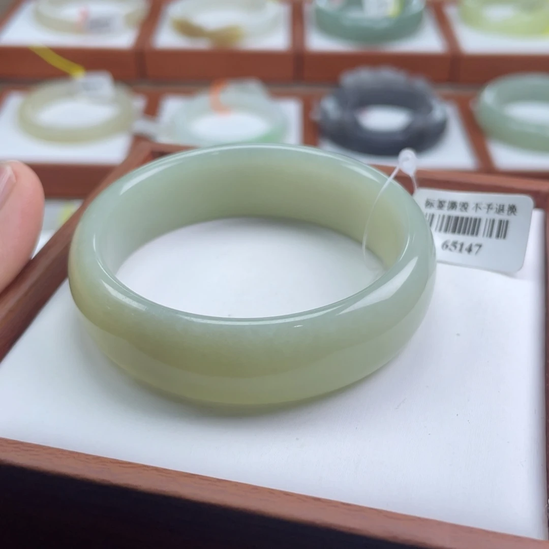 【闪购商品】未镶嵌手镯和田玉链接85。51-52
