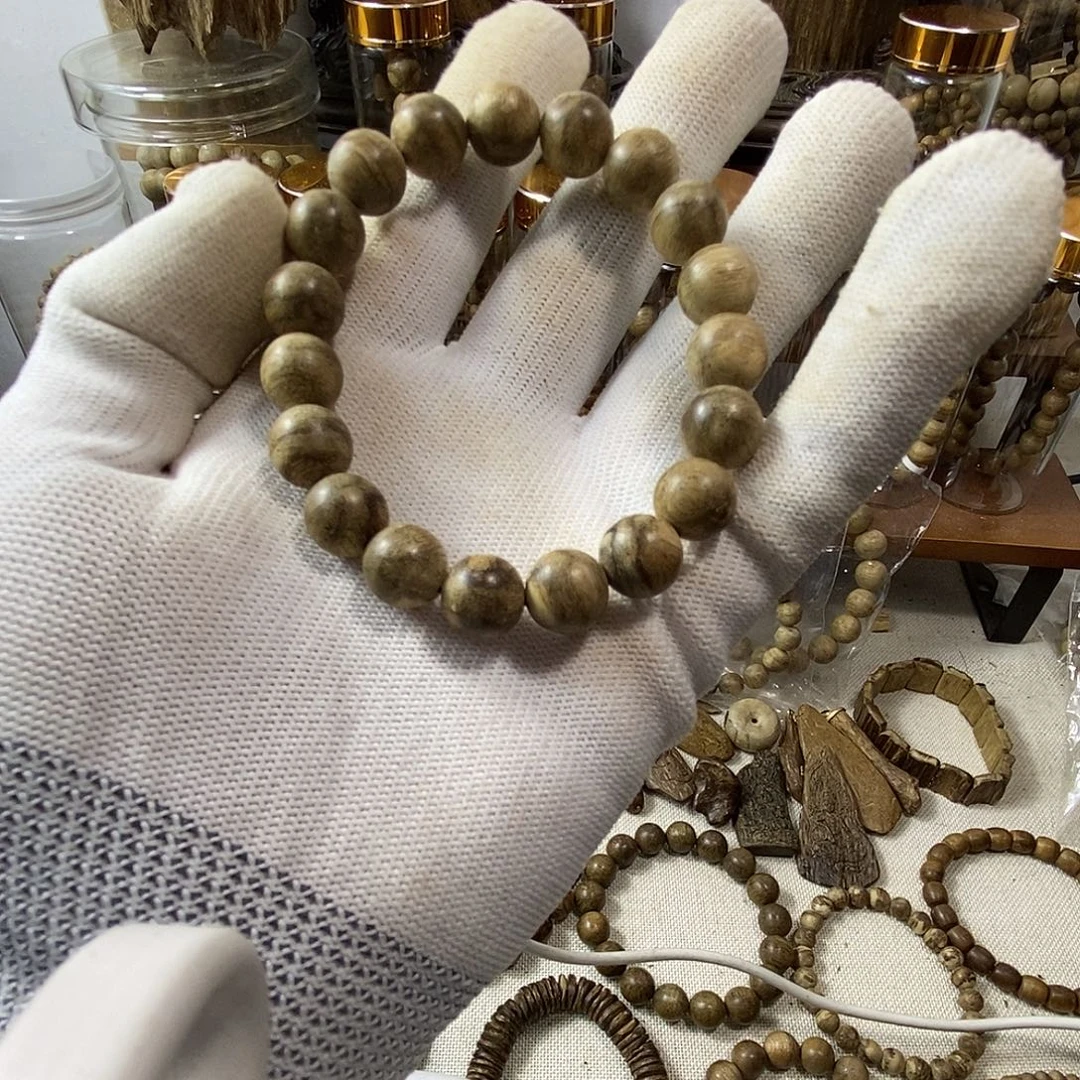 沉香沉香碎屑达拉干野生沉香