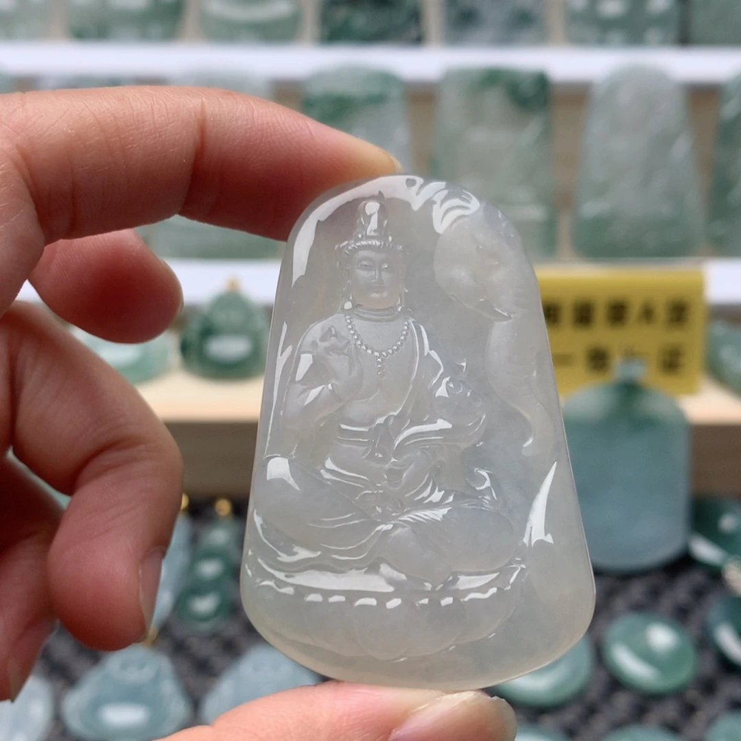 翡翠未镶嵌颈饰普贤