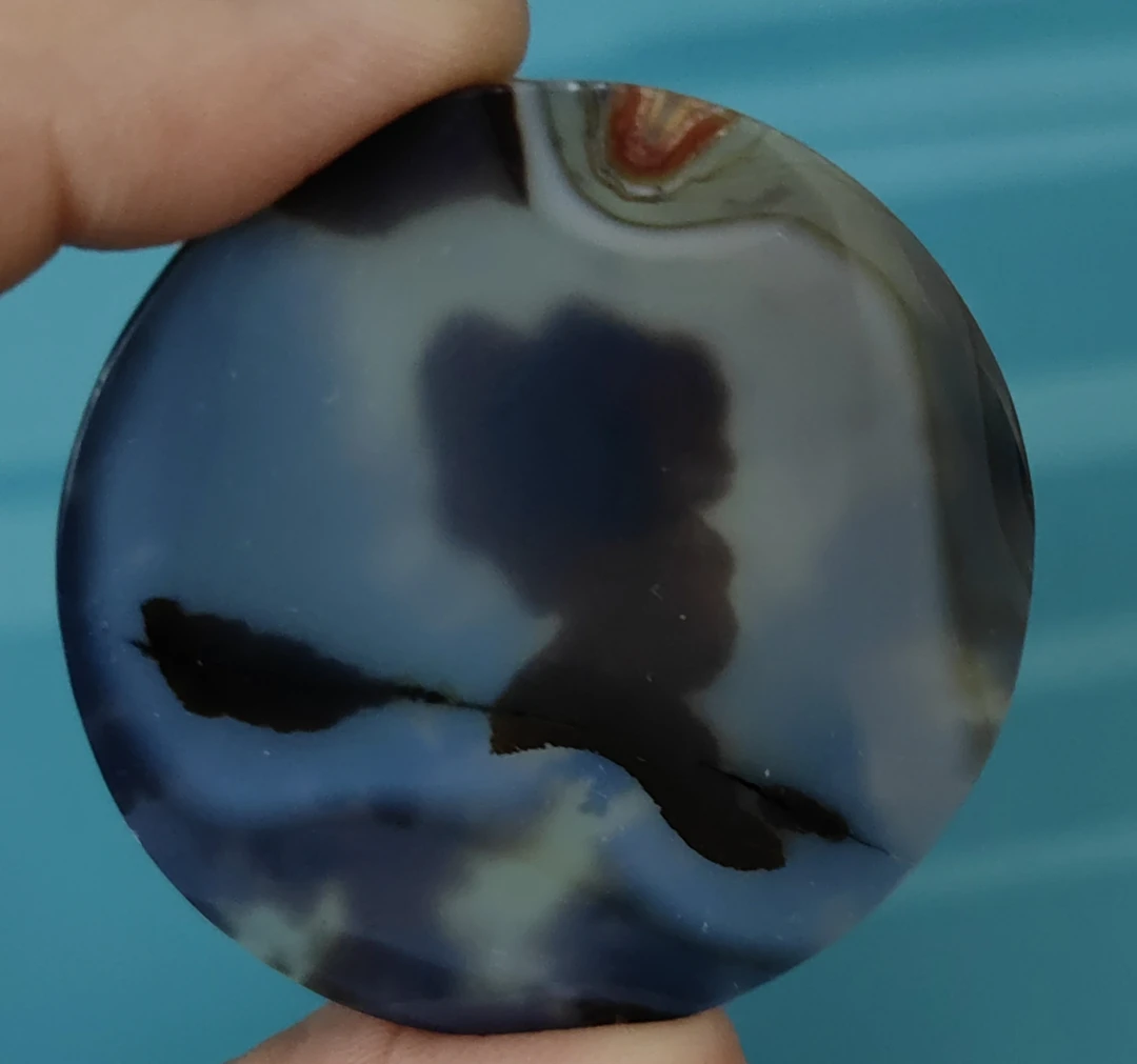 天然色彩，海洋玉石玉髓象形著名笑星【赵本山】