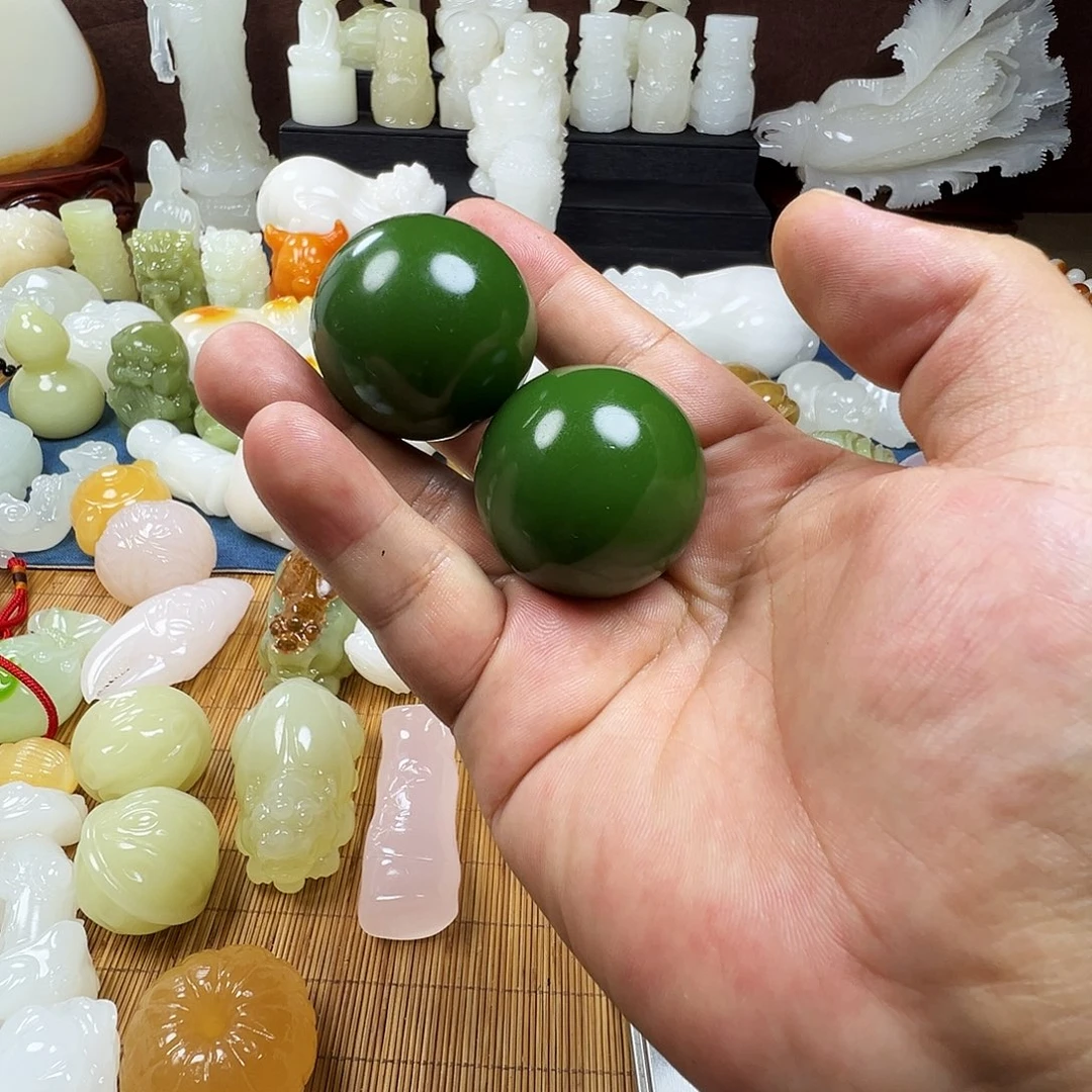 石材出*车手工雕刻手球一对