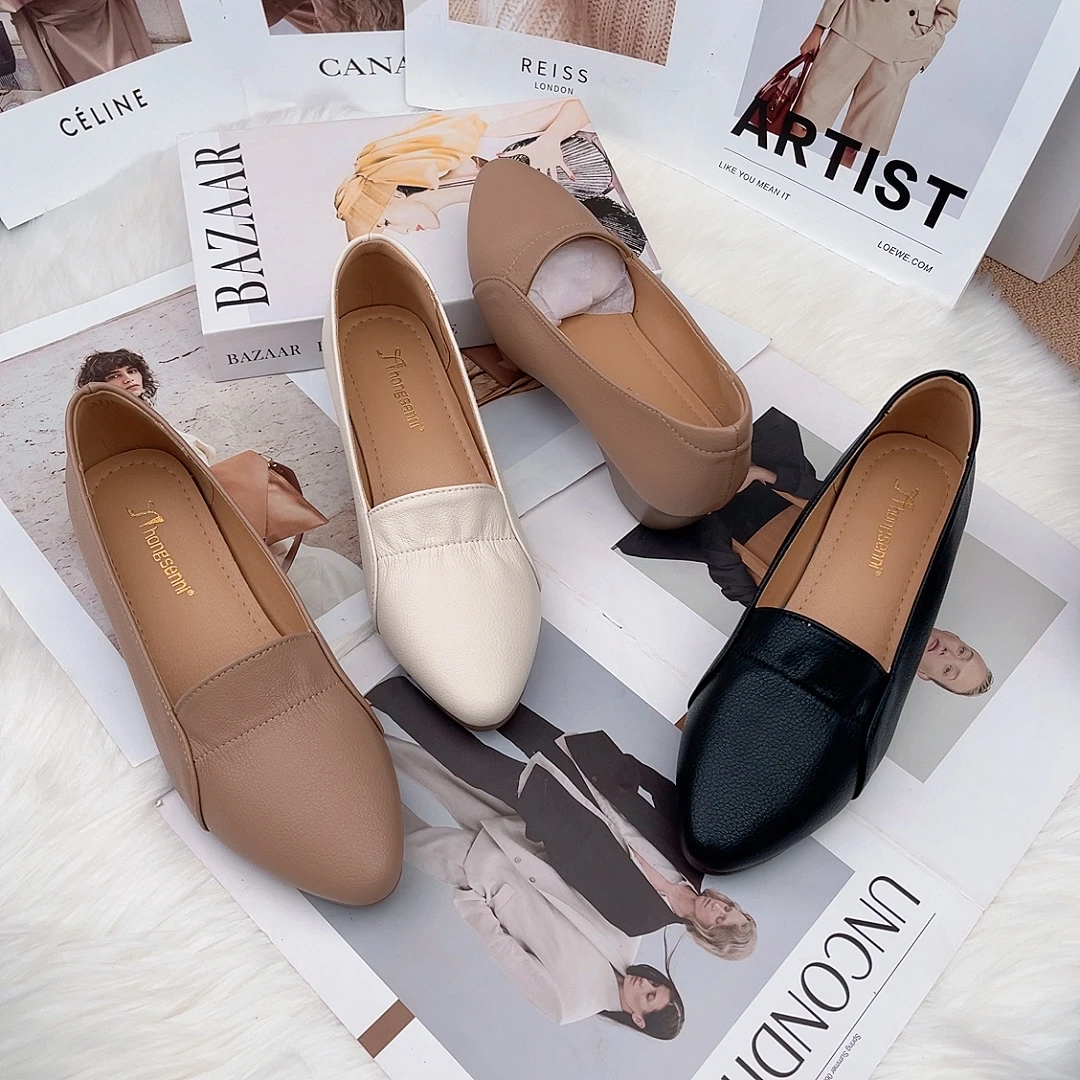 软底软皮爆款单鞋2025新款浅口平底气质百搭一脚蹬妈妈鞋