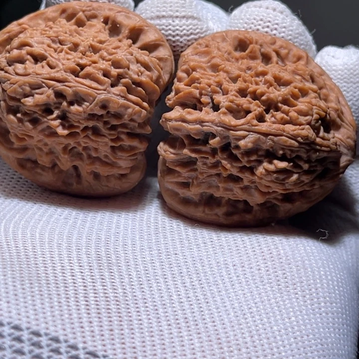 棉***啊吊坠桃核             41