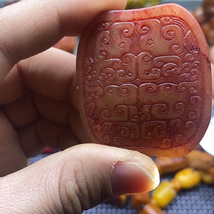 未镶嵌蛇纹石玉颈饰