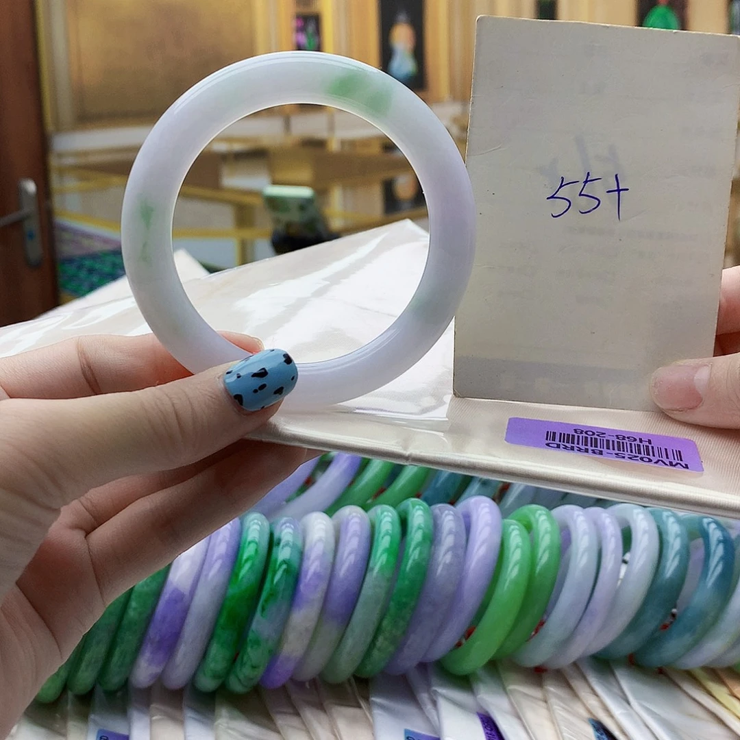 翡翠未镶嵌手镯vbh