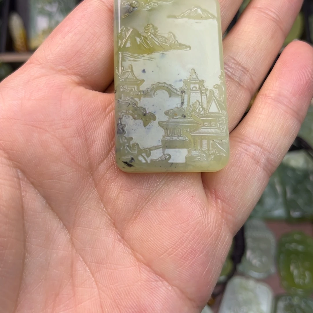 蛇纹石玉未镶嵌吊坠(赠链)