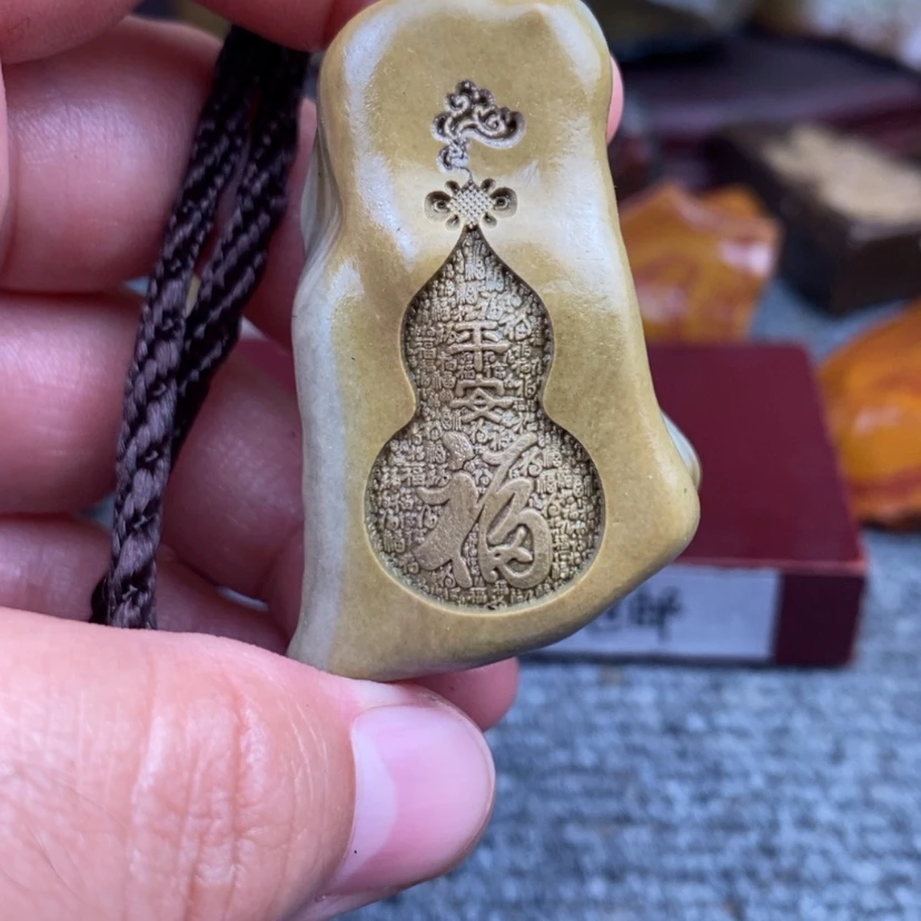 【闪购商品】原石雕刻手把件
