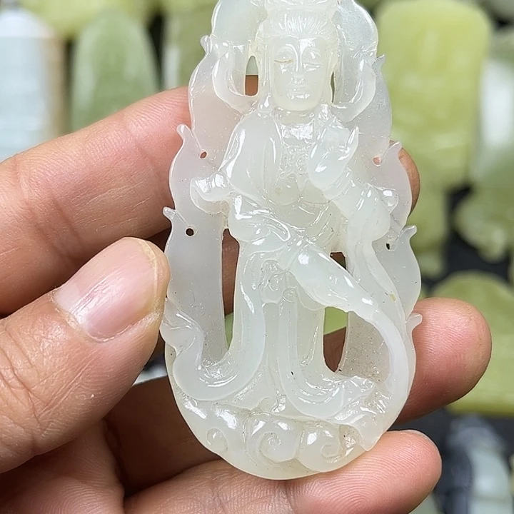 和田玉（糖玉）未镶嵌颈饰