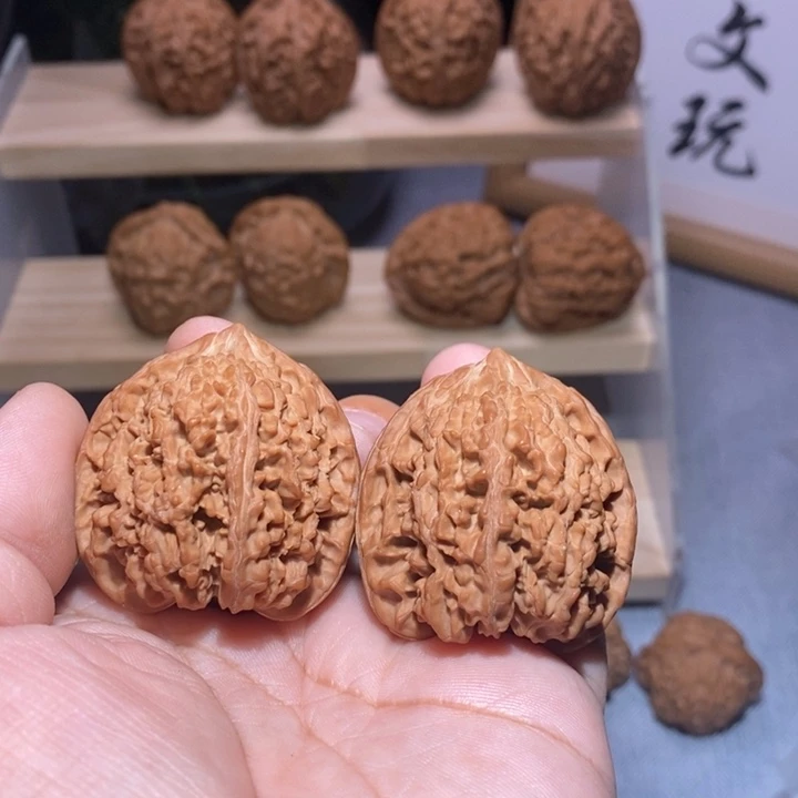 ****帅文玩核桃吊坠满天星