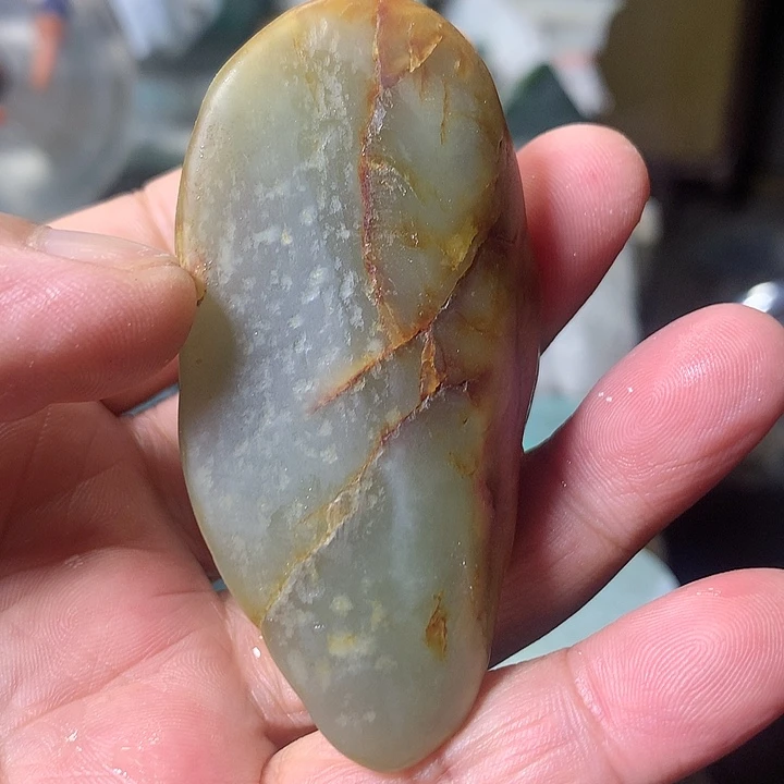 颈饰未镶嵌和田玉(糖玉)