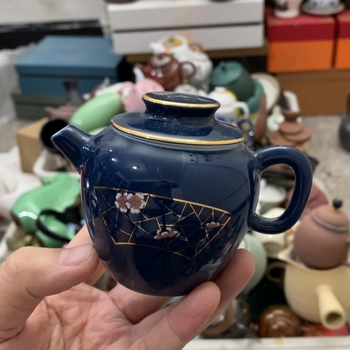 陶瓷艺术品及陶瓷壶