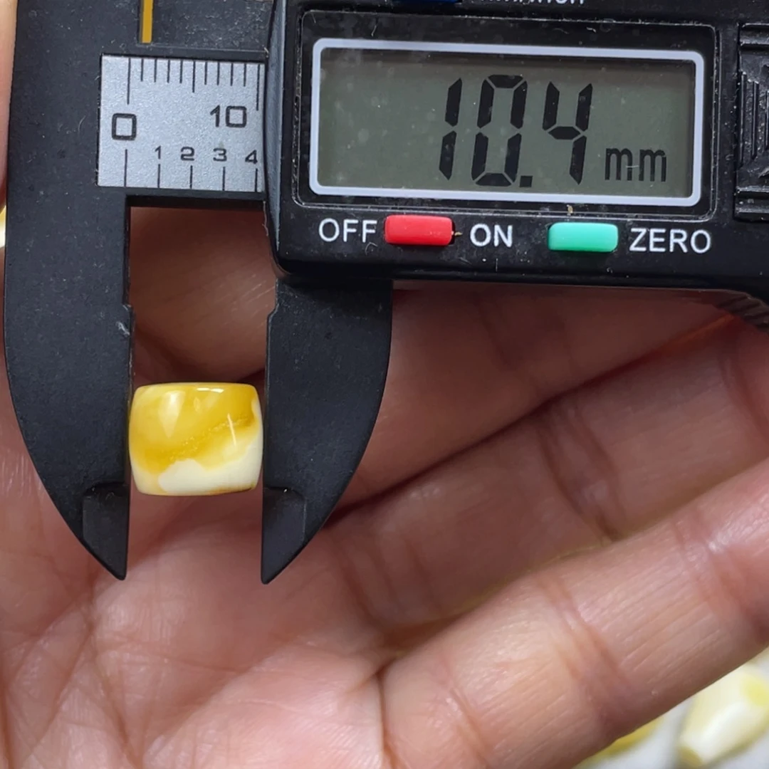 【闪购商品】裸石蜜蜡未镶嵌58杂