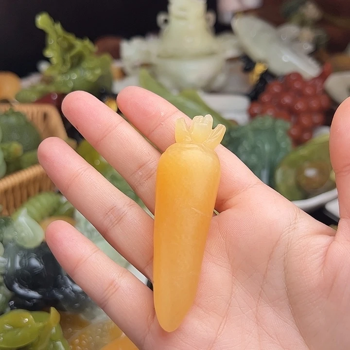 李***蛇纹石玉未镶嵌珠宝奇石