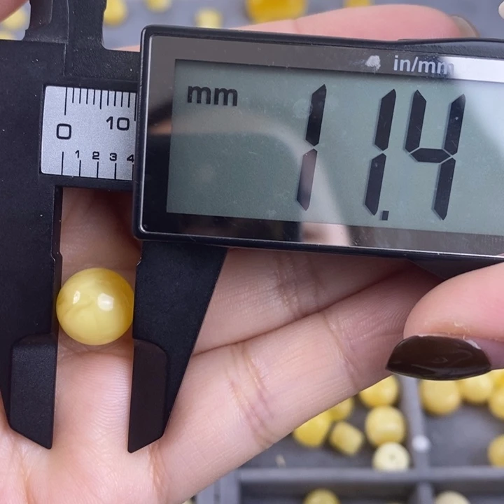 琥珀裸石未镶嵌爱****鱼琥珀蜜蜡2