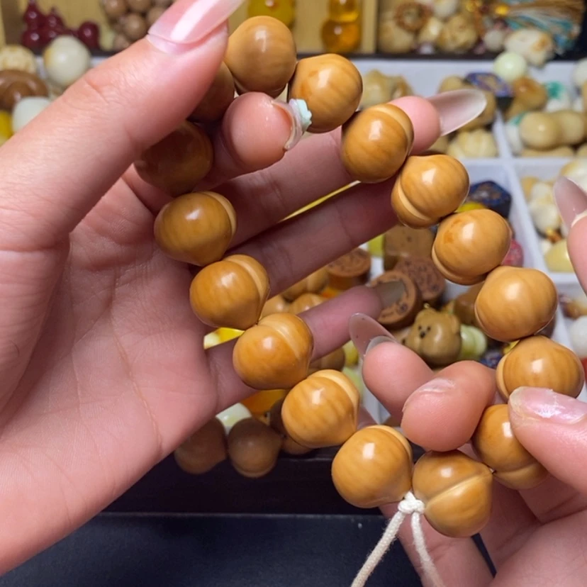 【闪购商品】吊坠猴头核桃小*悠