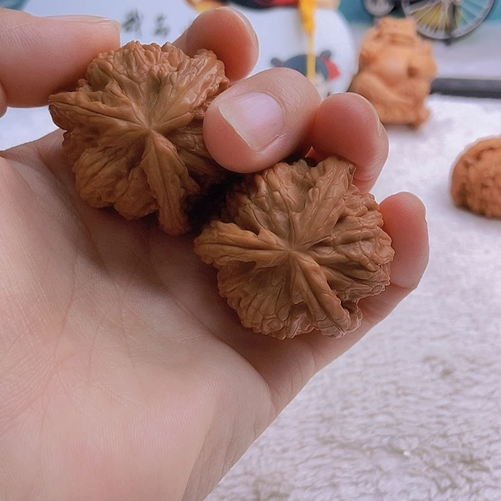 把件文玩核桃N**e三棱