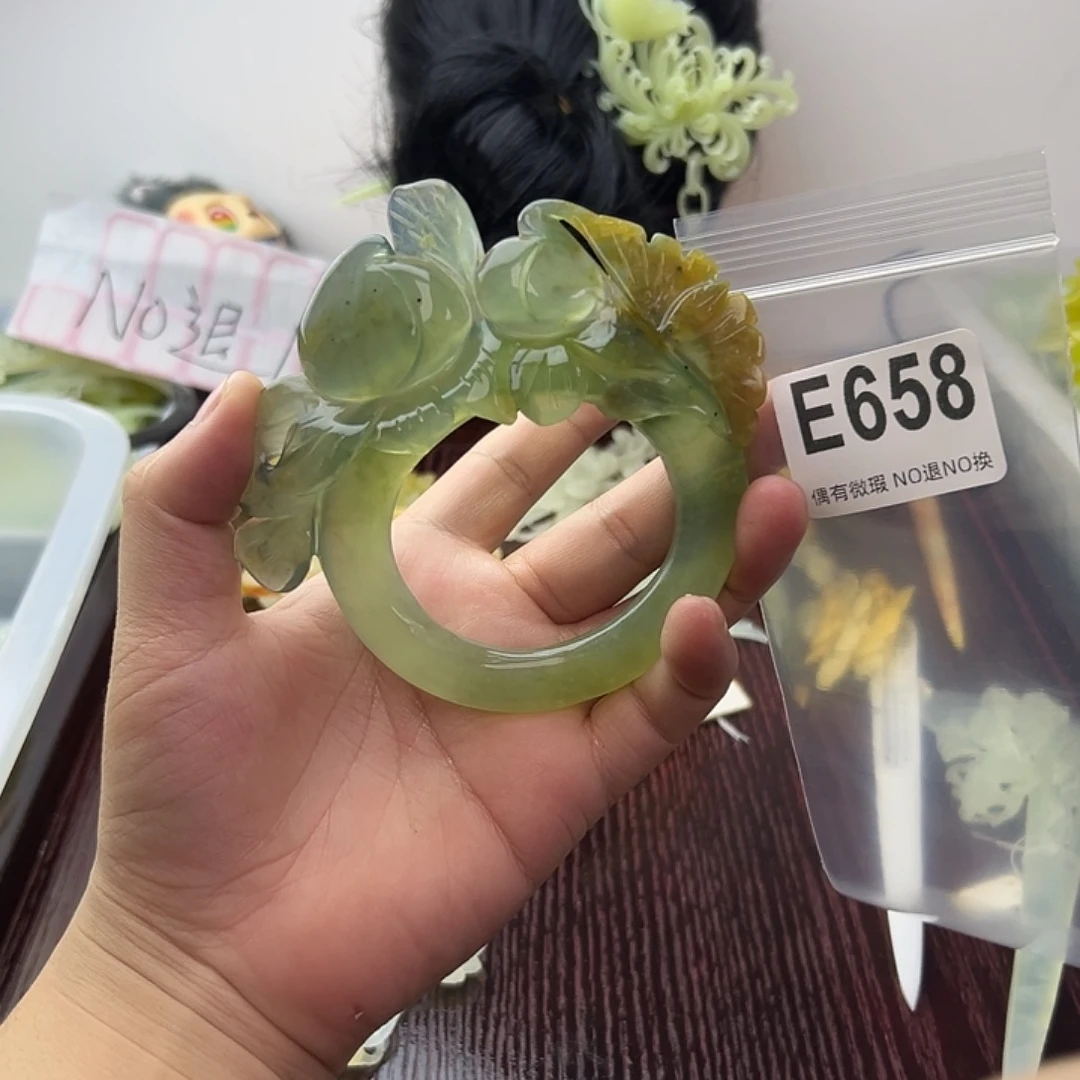 千***雪蛇纹石玉合金发饰