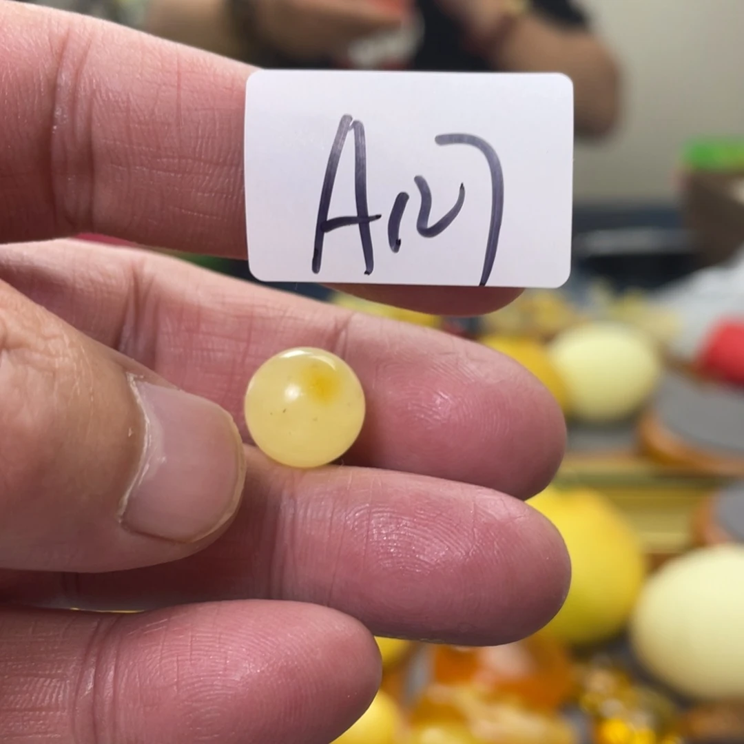 手链琥珀未镶嵌多样性发，发其中一件