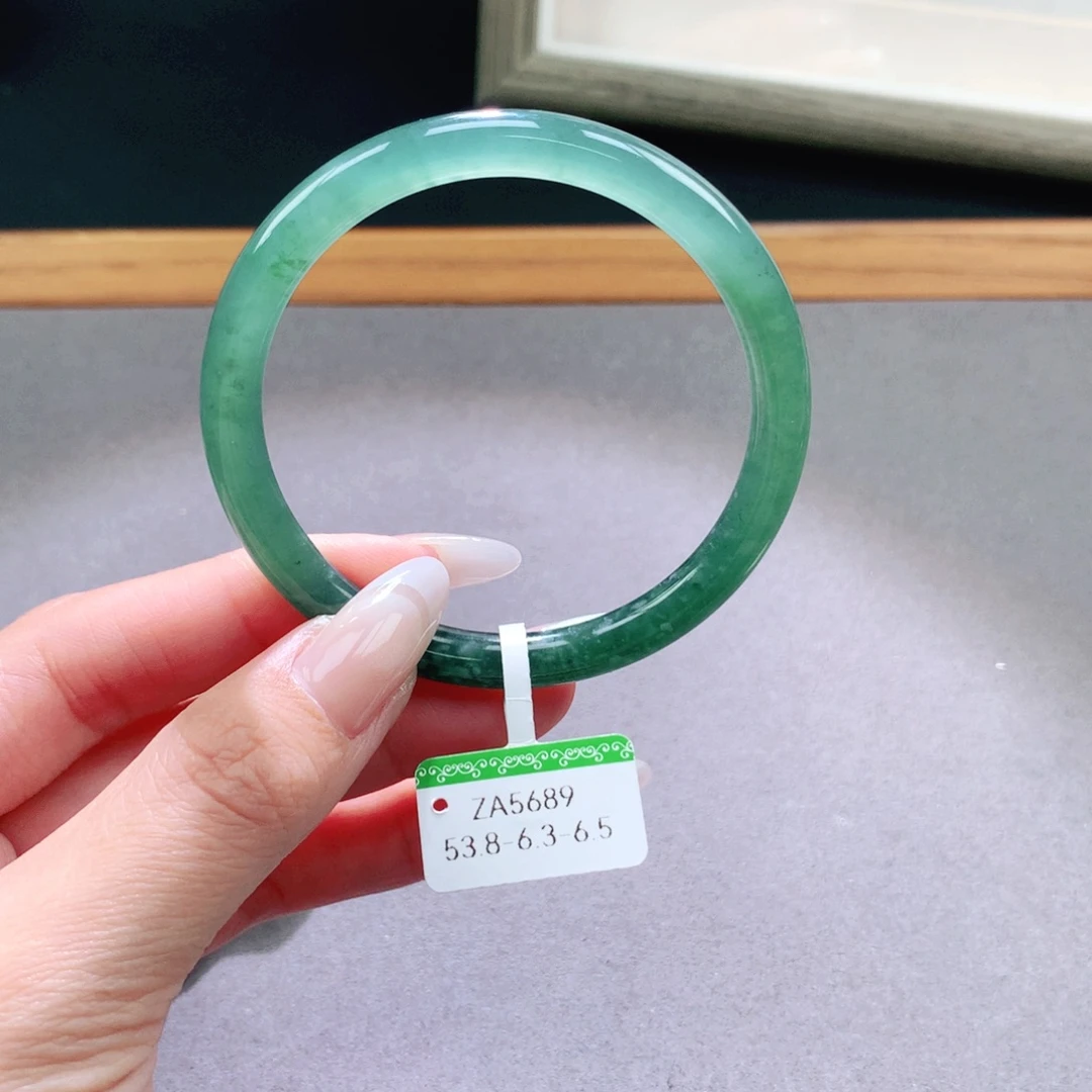翡翠未镶嵌手镯天然