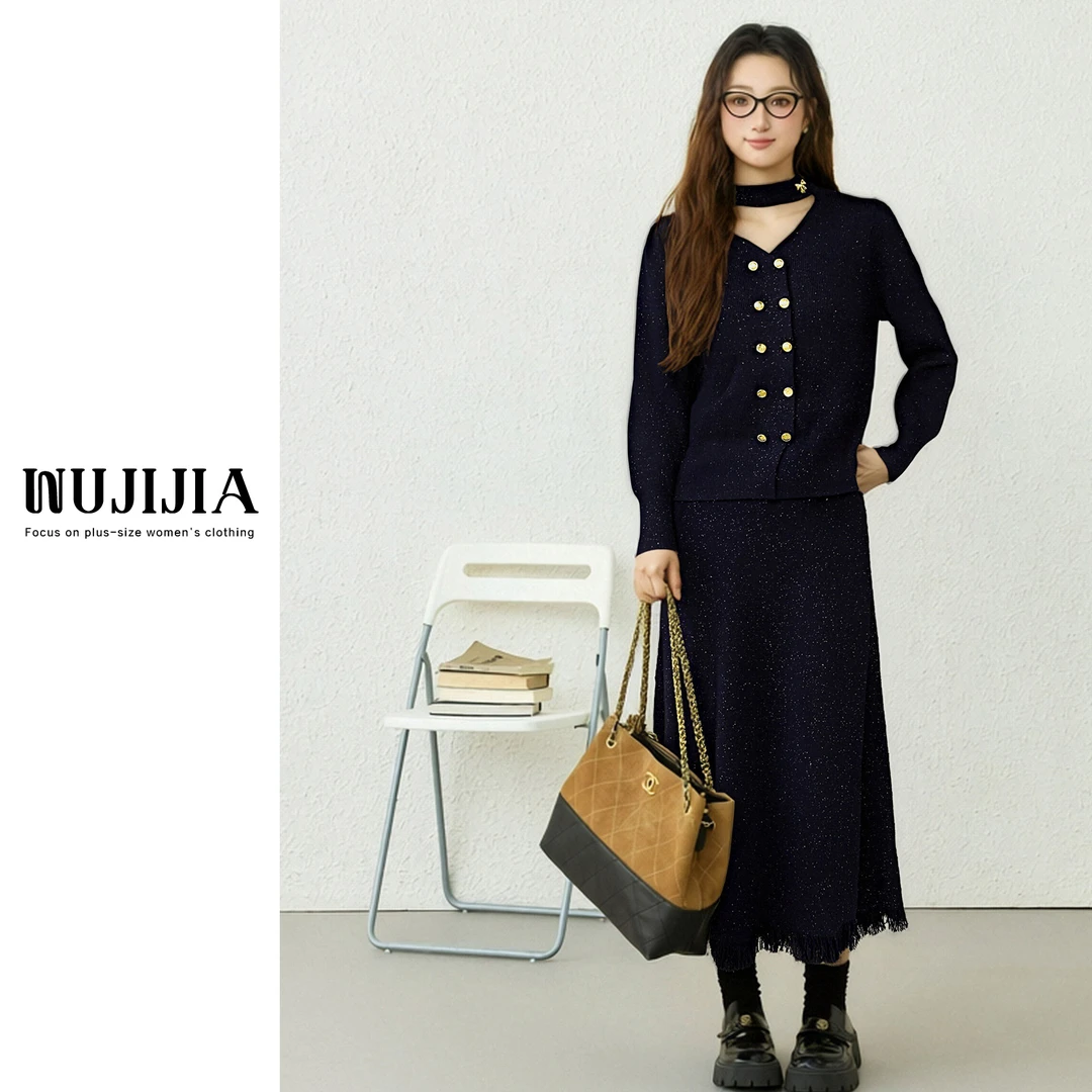 五季家韩系挂脖镂空大码藏青色套装冬季加厚大码女装思思ZL115047