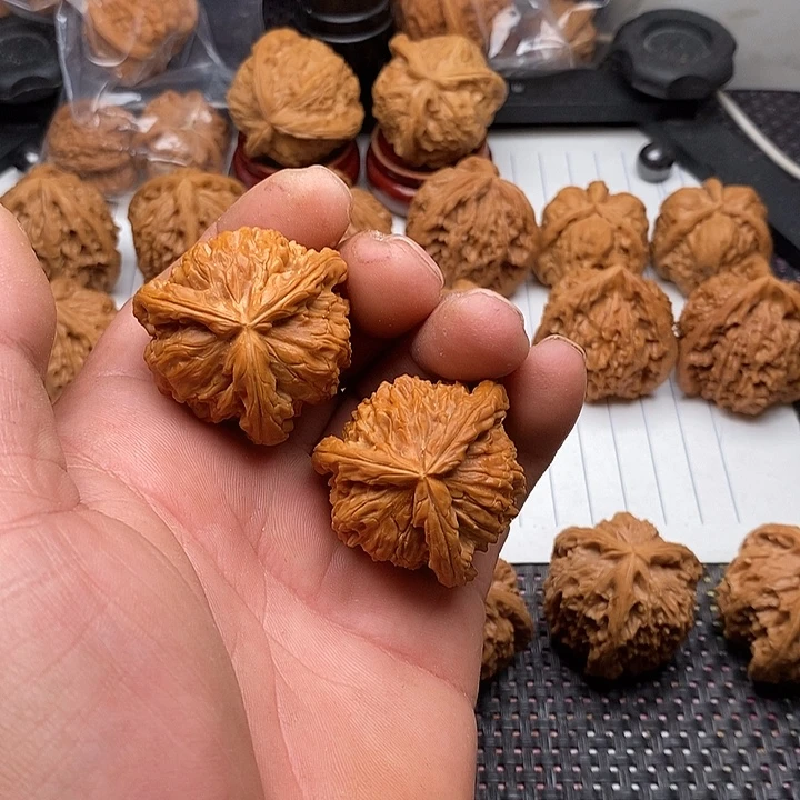 阿***飛核桃手串/手链拼接三棱4