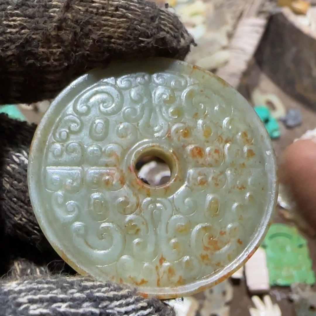 和田玉（糖玉）未镶嵌挂件