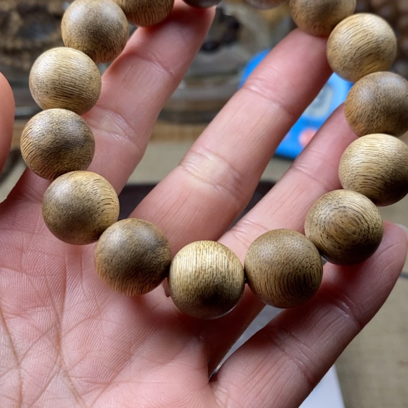 【闪购商品】沉香手串用****8富国岛1.4+。