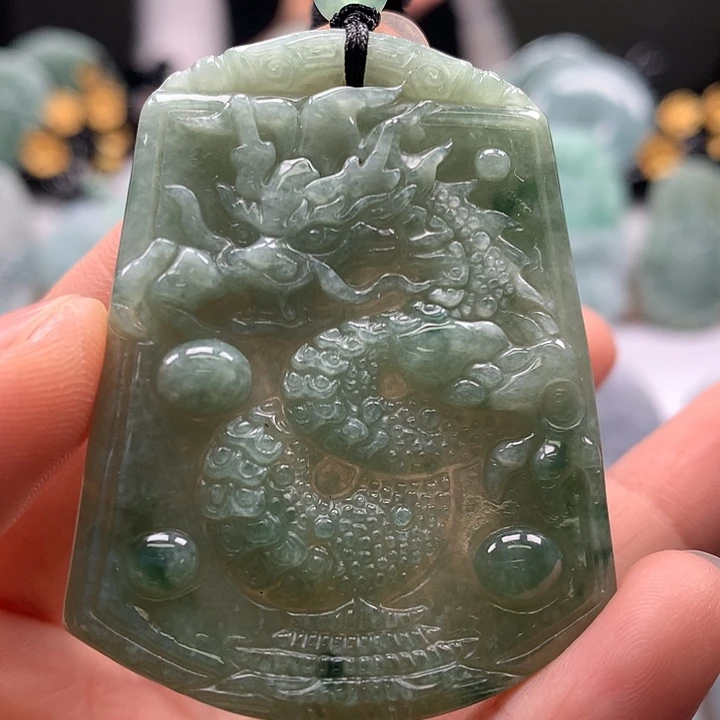 翡翠未镶嵌颈饰仿古龙行天下福利