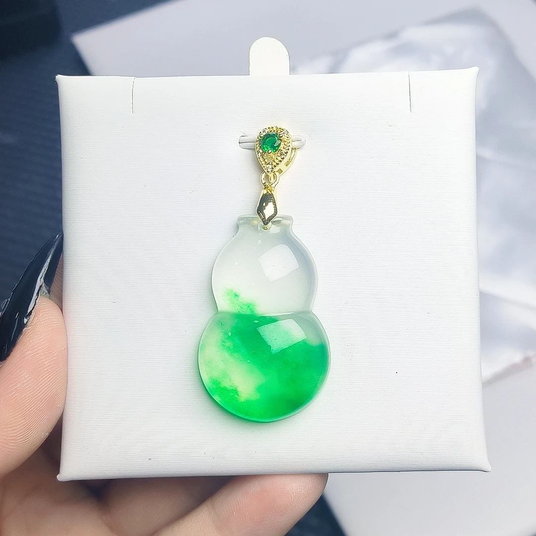 （聚宝严选）D462冰绿飘花新葫芦吊坠妈妈款精致精美百搭时尚