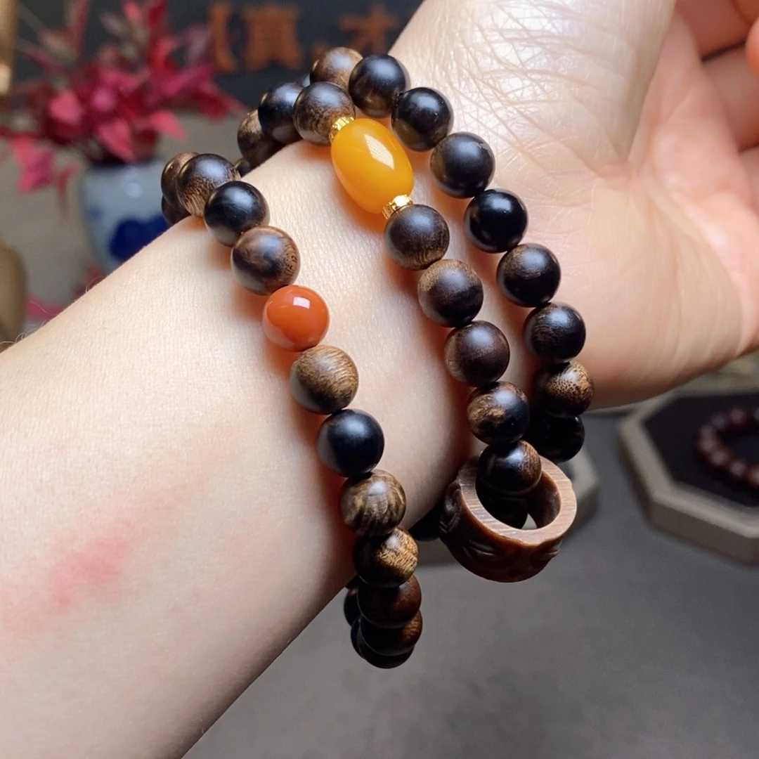 沉香手串越南芽庄白棋楠瘤疤0.8设计➕跑环沉香木雕设计