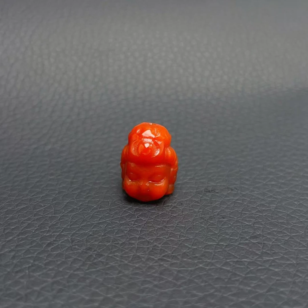 【千业珠宝】Y8898天然柿子红妈祖娘娘精工雕刻通孔约14*11mm一个装