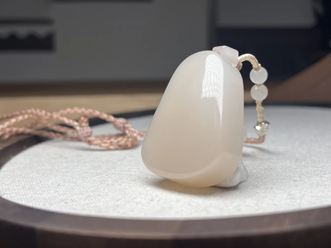 和田玉青海料藕粉平安无事牌挂件吊坠天然玉石首饰国风