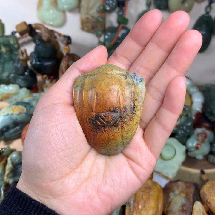 岫岩河磨玉（透闪石质玉）手把未镶嵌z**y