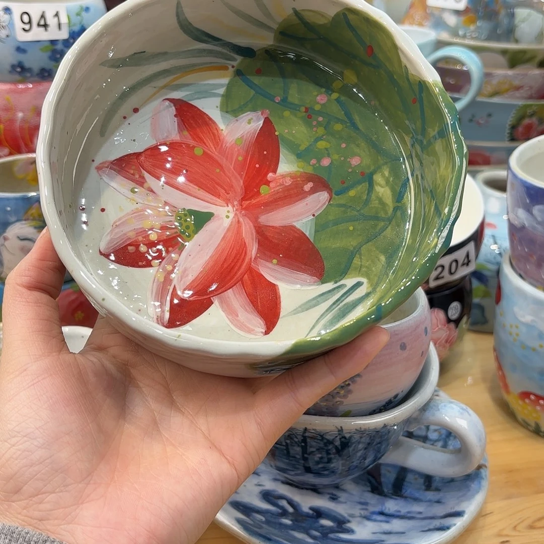 瓷片兔兔好可爱呀