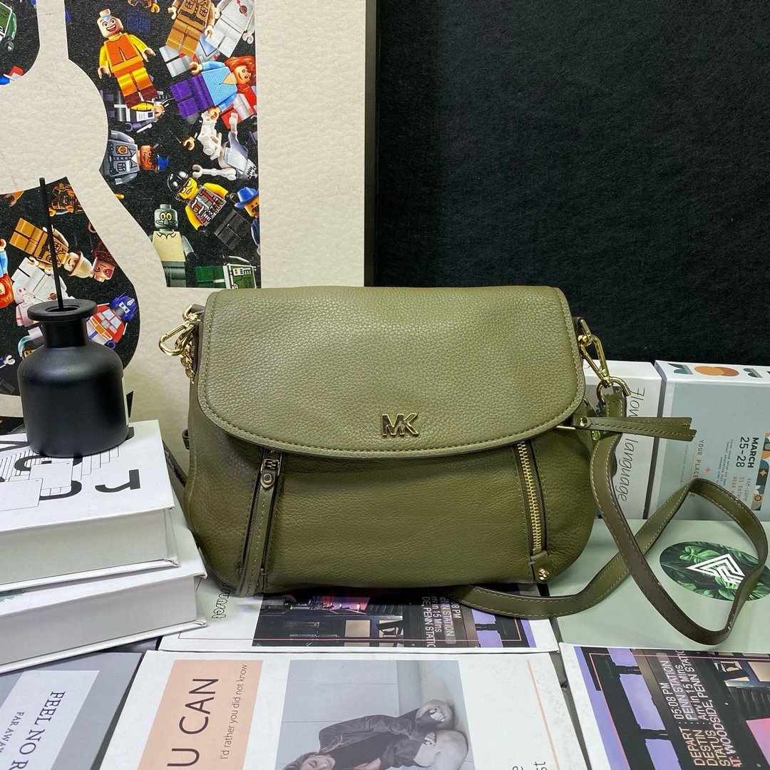 95新 MICHAEL KORS/迈克高仕 23656斜挎包28*21