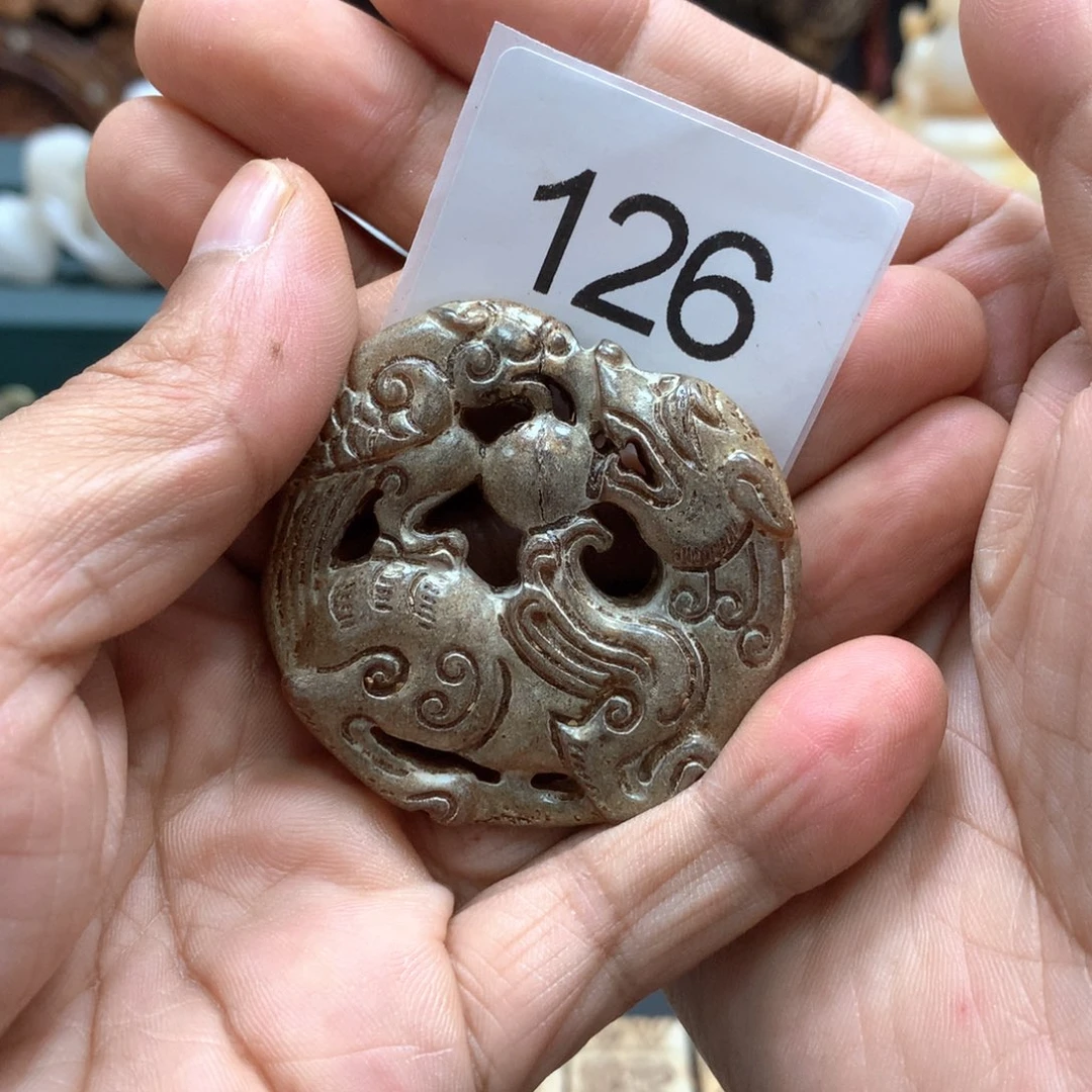 未镶嵌透闪石-蛇纹石玉颈饰