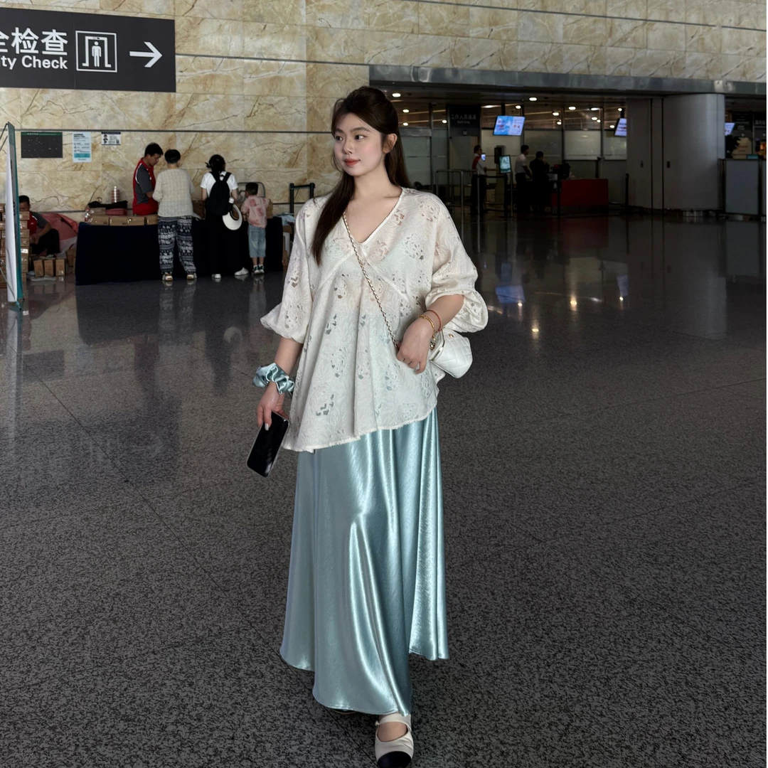 软软【心动白月光】法式宽松气质清冷风镂空绣花男士微喇牛仔裤