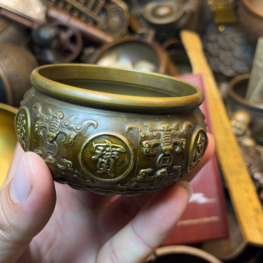 精美铜器工艺品等