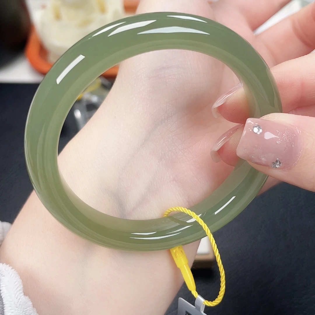 和田玉未镶嵌手镯5354