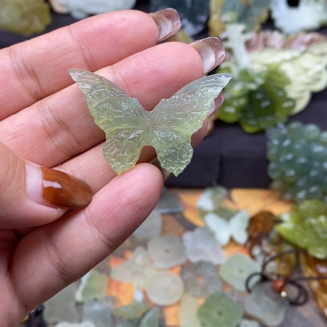 蛇纹石玉颈饰未镶嵌最***圆