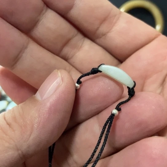 手绳翡翠未镶嵌好看